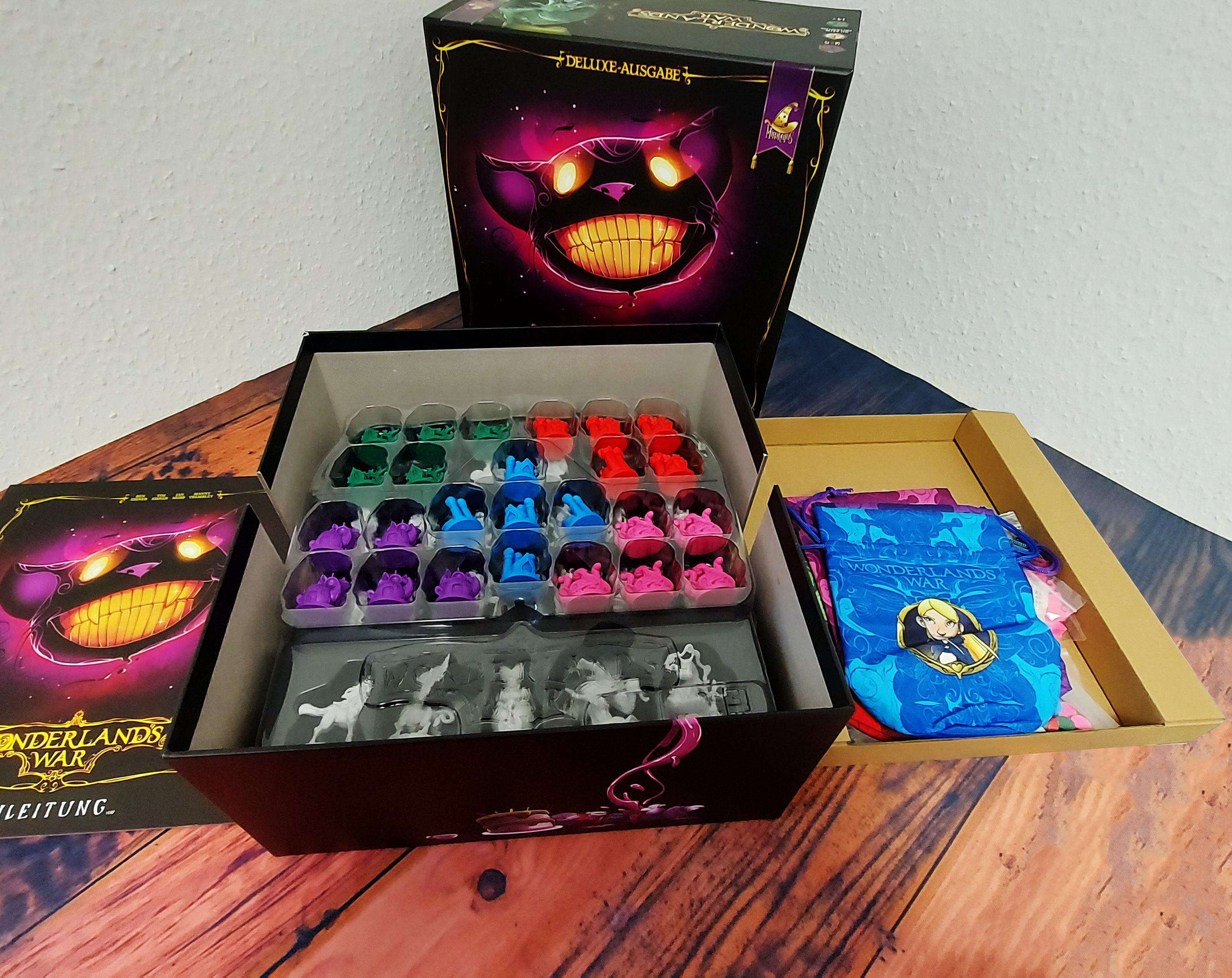 Kennerspiel Wonderlands War - Deluxe Edition Inhalt